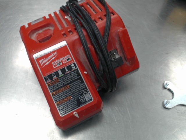 Chargeur a batterie