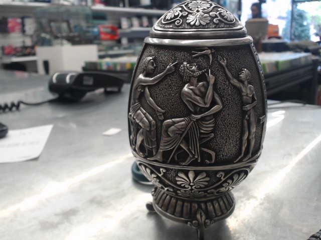 Oeuf de grece en argent motifs