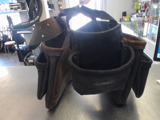Pouch de travail dewalt
