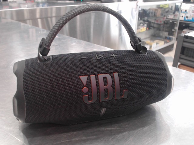 Speaker charge 6 jbl