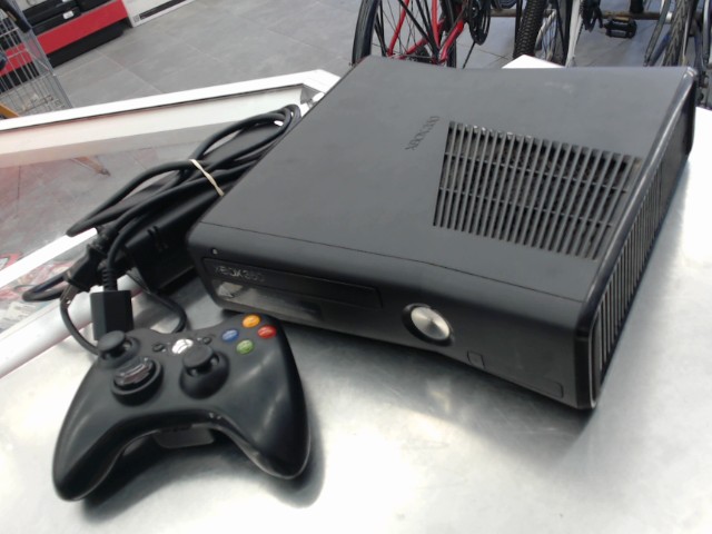 Console xbox 360 s av man noire no drive