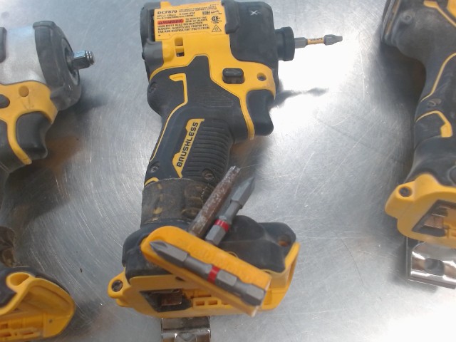 Drill dewalt
