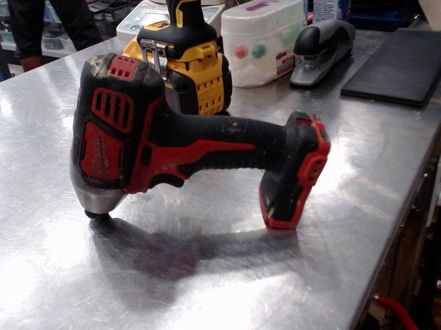 Drill milwaukee
