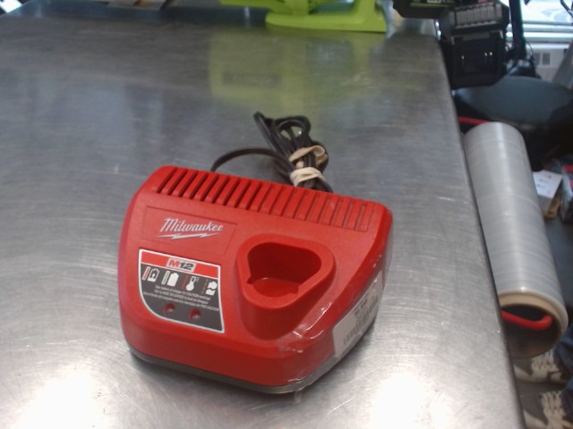 Chargeur m12
