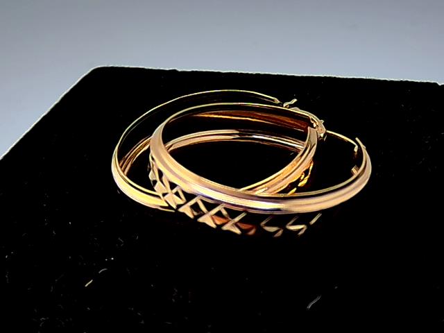 BOUCLES D OREILLES EN OR 10KT