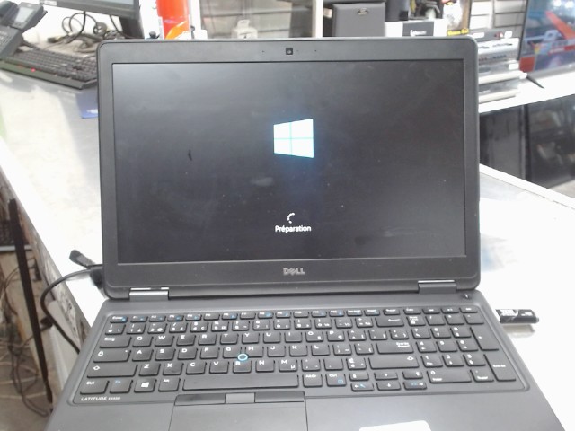 Laoptop i7 5th/8gbram/2gbvid/250hhd+chrg