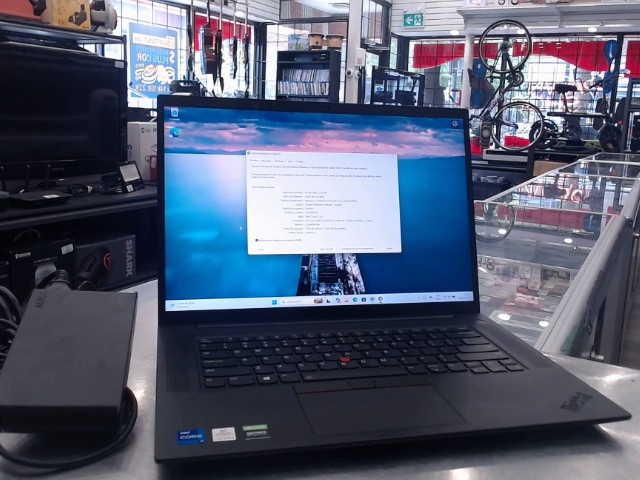 I7-11800h 2.3ghz/16goram/512ssd +ac