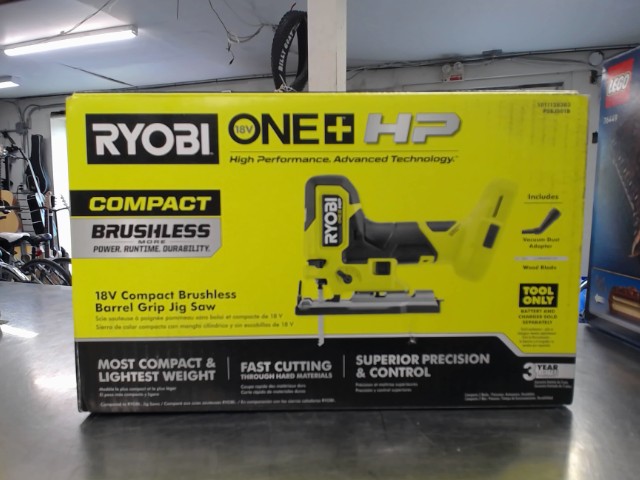 Barrel grip jig saw