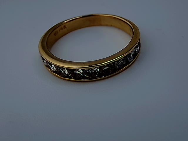 BAGUE EN OR 14KT AVEC DIAMANTS