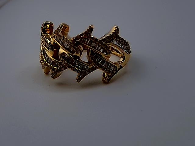 BAGUE EN OR 10KT AVEC DIAMANTS