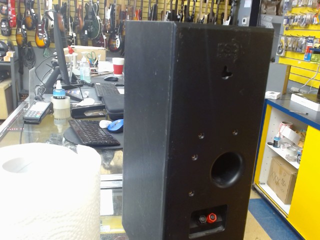 Speaker center