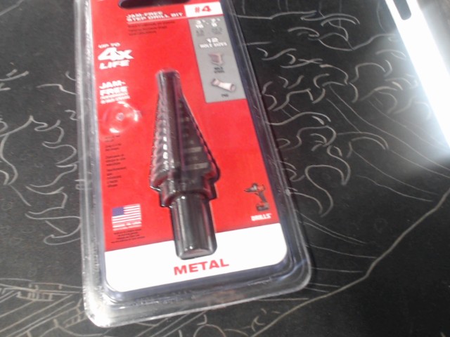 Milwaukee 3/16-7/8in jam free drill bit