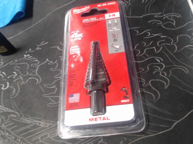 Milwaukee 3/16-7/8in jam free drill bit