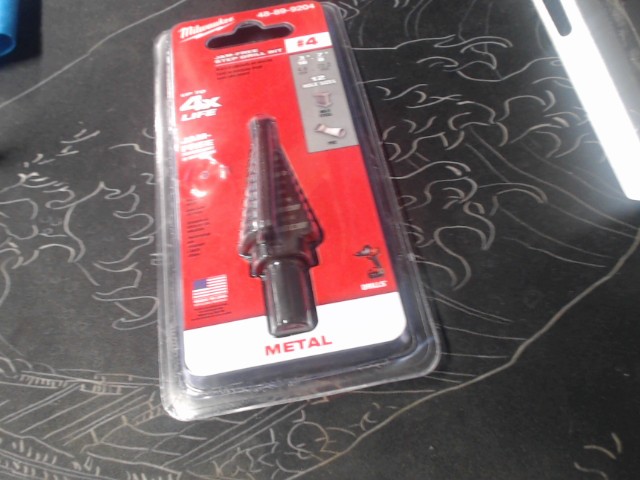 Milwaukee 3/16-7/8in jam free drill bit