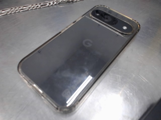 Google pixel 9 avec case
