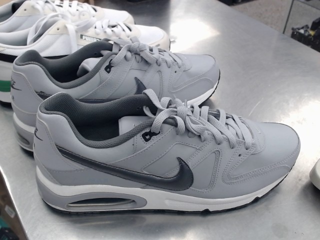 Grey wolf size 13