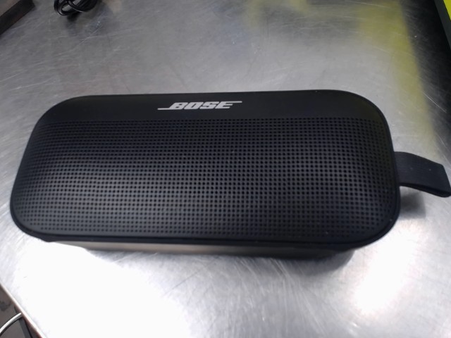 Speaker boss soundlink flex
