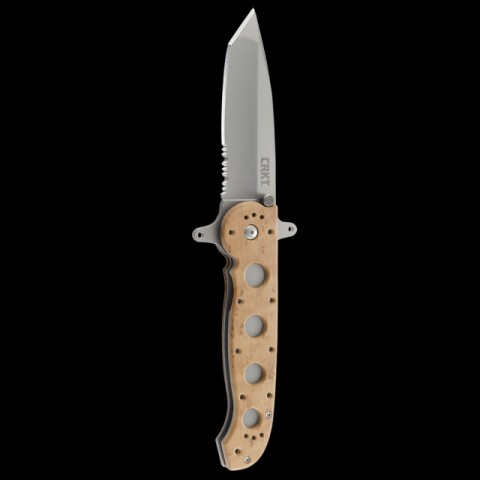 Folding knife tanto style blade