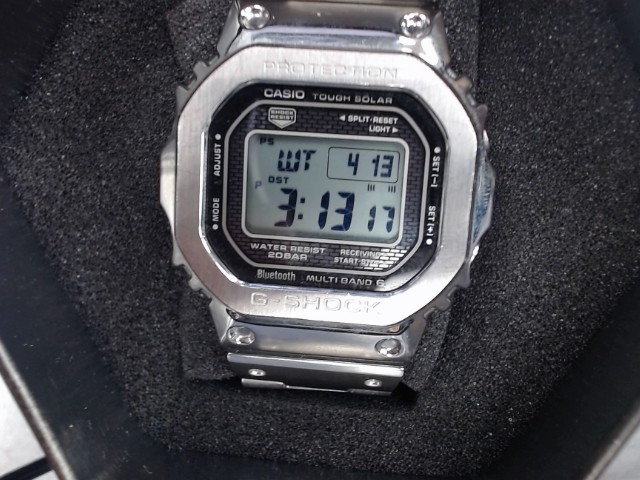 Montre digitale stainless
