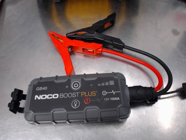 Battery booster noco boost plus 1000a