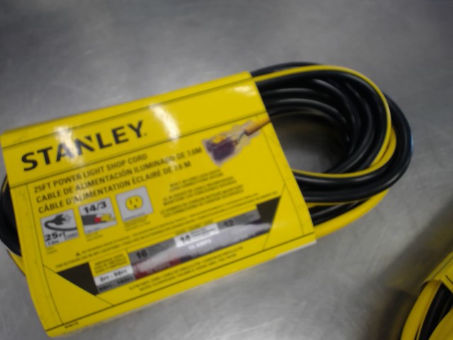 Stanley 25ft power light shop cord