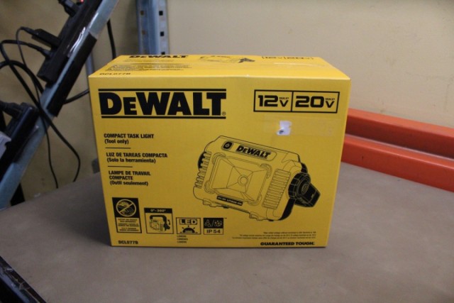 Dewalt task light new in box