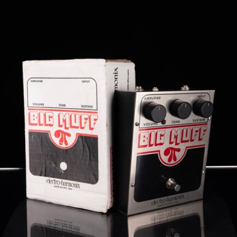 Pi distortion sustan fuzz vintage+box
