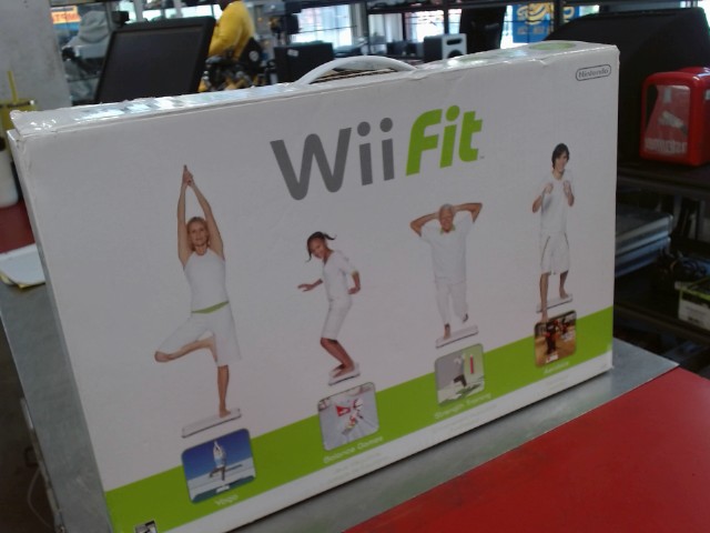 Wii balance board en boite + jeu wii fit