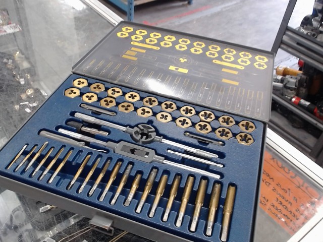 Kit taps ans die maximum 46 morceaux