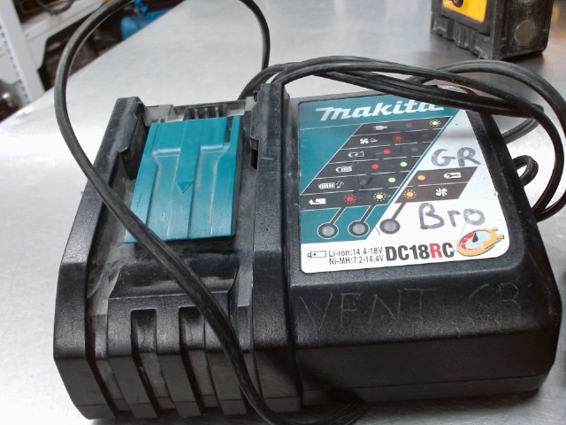 Chargeur makita