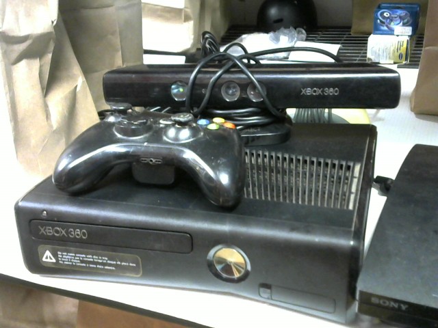 Console xbox 360 avec man+kinect