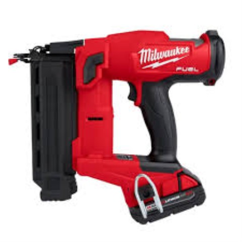 Nailer a batterie milwaukee