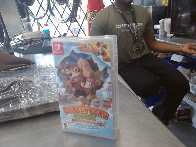 Donkey kong country tropical�