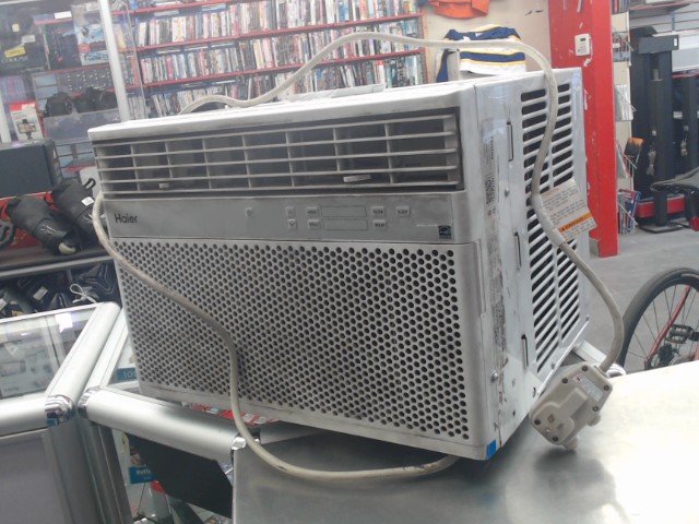 Climatiseur a fenetre 8k btu + manette