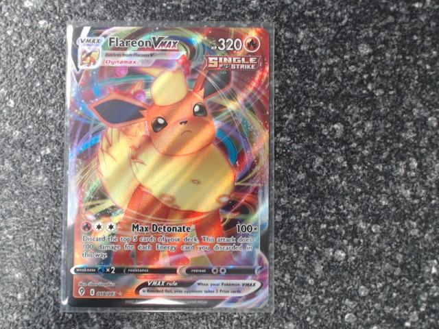 Flareon vmax #18 evolving skies