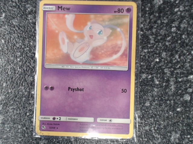 Mew #32 hidden fates