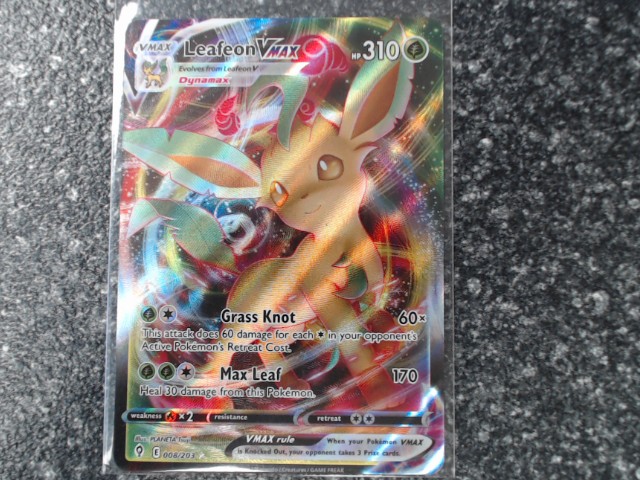 Leafeon vmax #8 evolving skies
