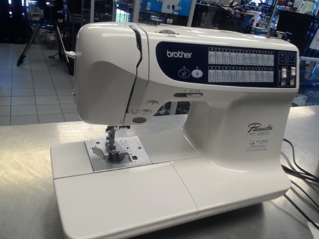 Machine a coudre bonne etat