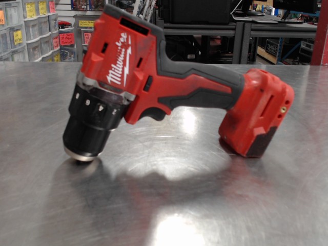 Drill 18v no batt/chrg