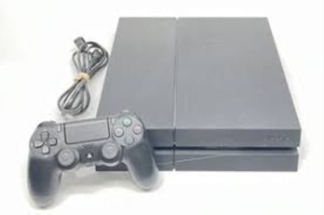 Ps4 fat version + acc