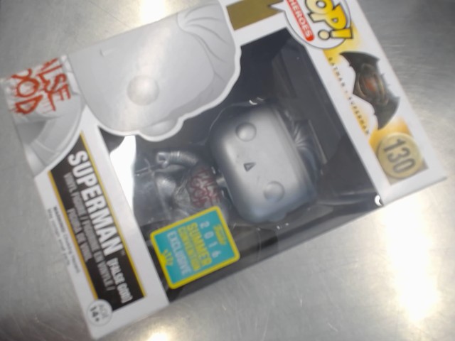 Funko pop superman 130