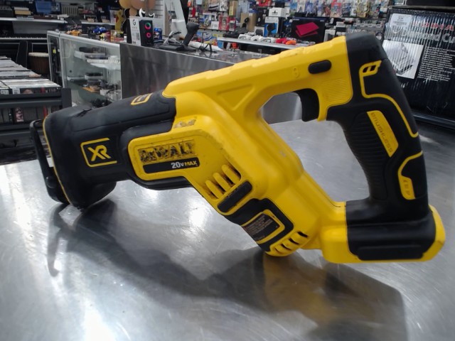 Sci-sabre dewalt