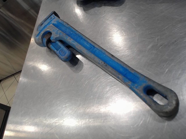 Heavy duty straight pipe wrench