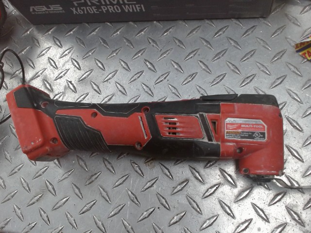Milwaukhee multi tool