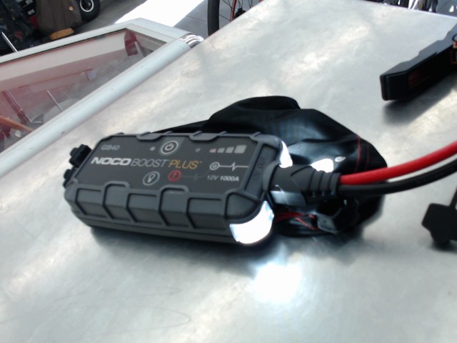 Booster 12v 1000a avec sac et pince