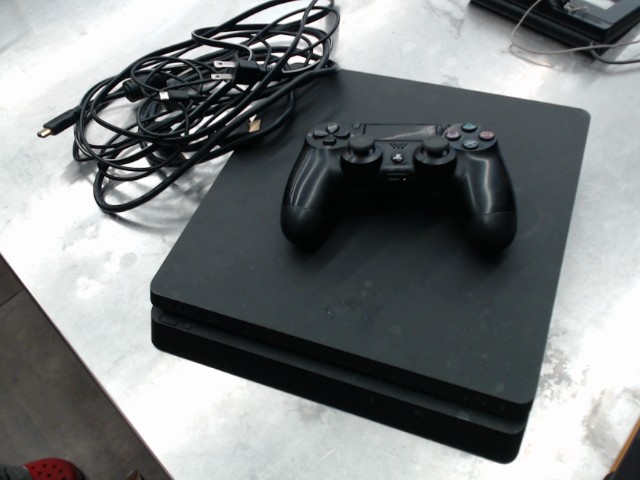 Ps4 noir avec mannettes