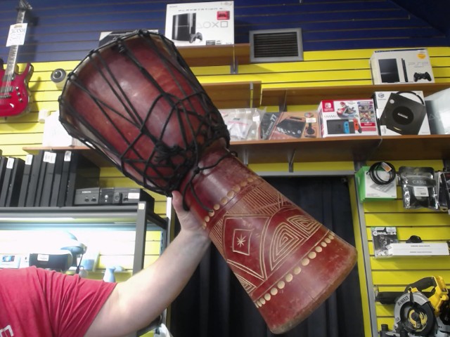 Djembe petit rim metal milieu lignes bla