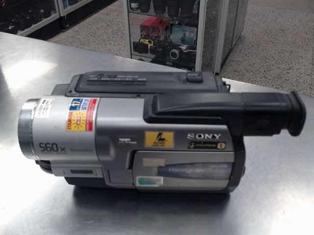 Camcorder sony 560x zoom avec chargeur