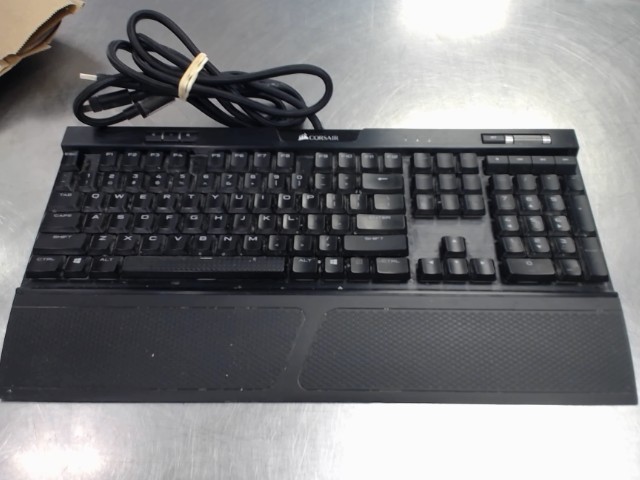 Keyboard corsair rgb strafe
