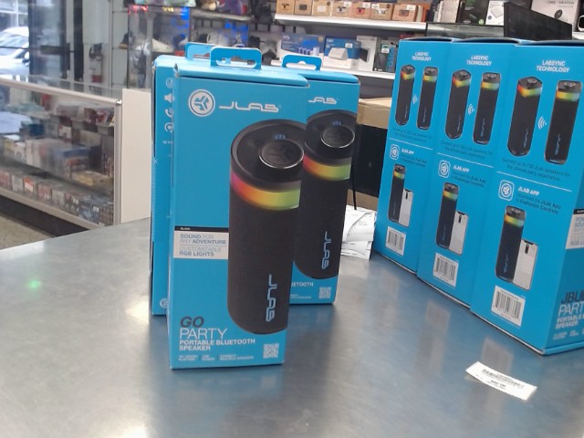 Jlab    go_party portable speaker new